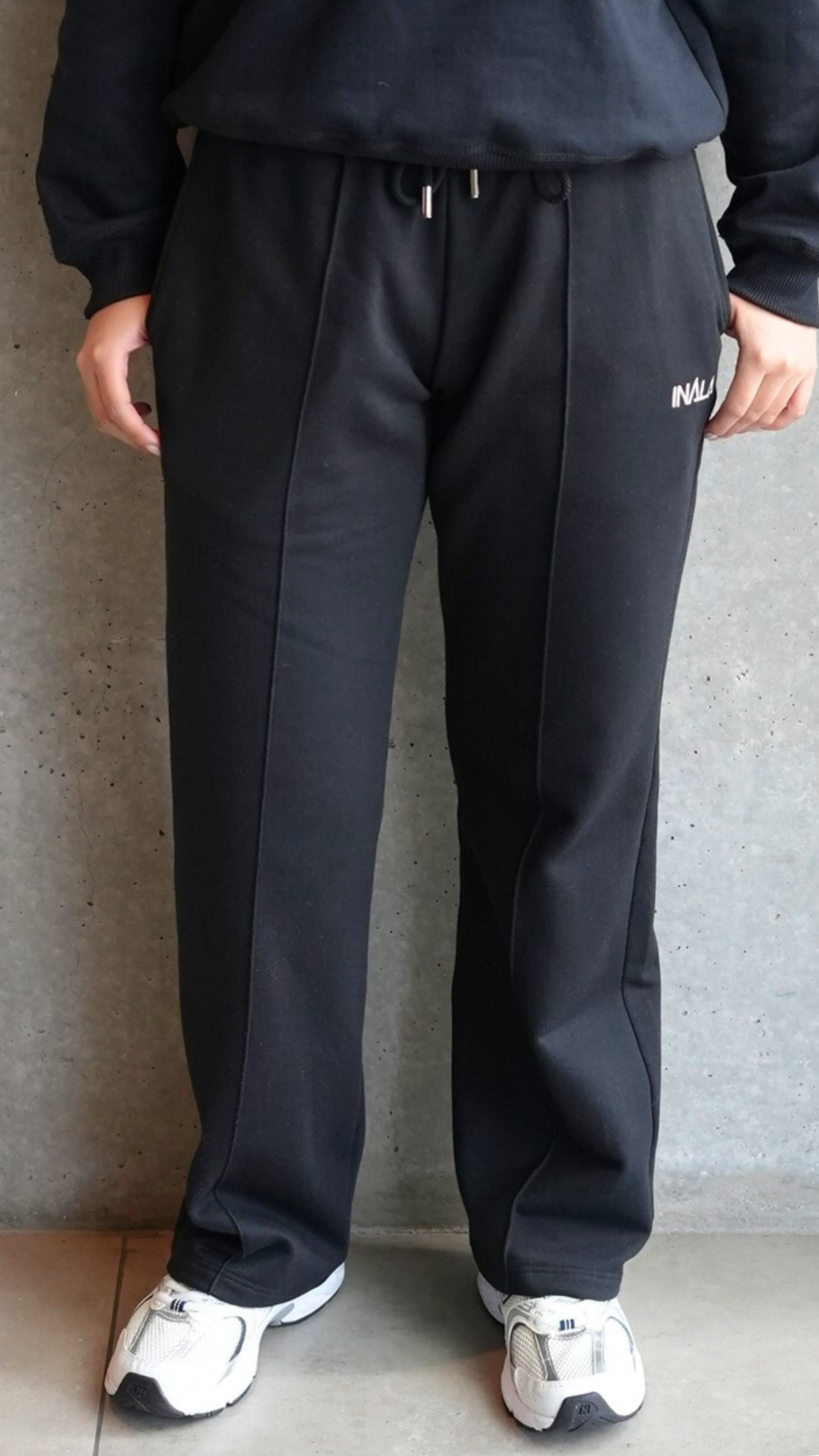 Wide-Leg Sweat Pants (basta ancha)- Black