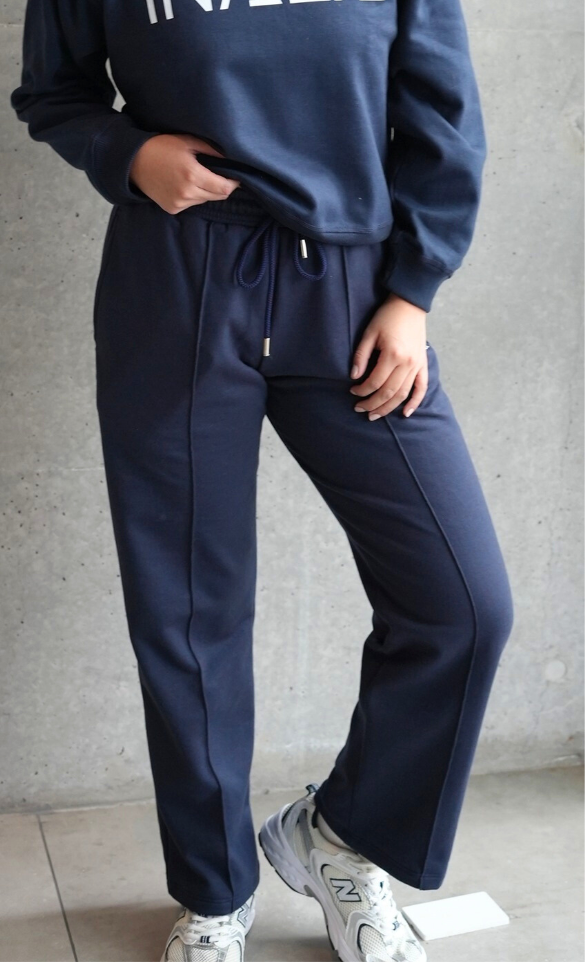 Wide-Leg Sweat Pants (basta ancha)- Navy Blue