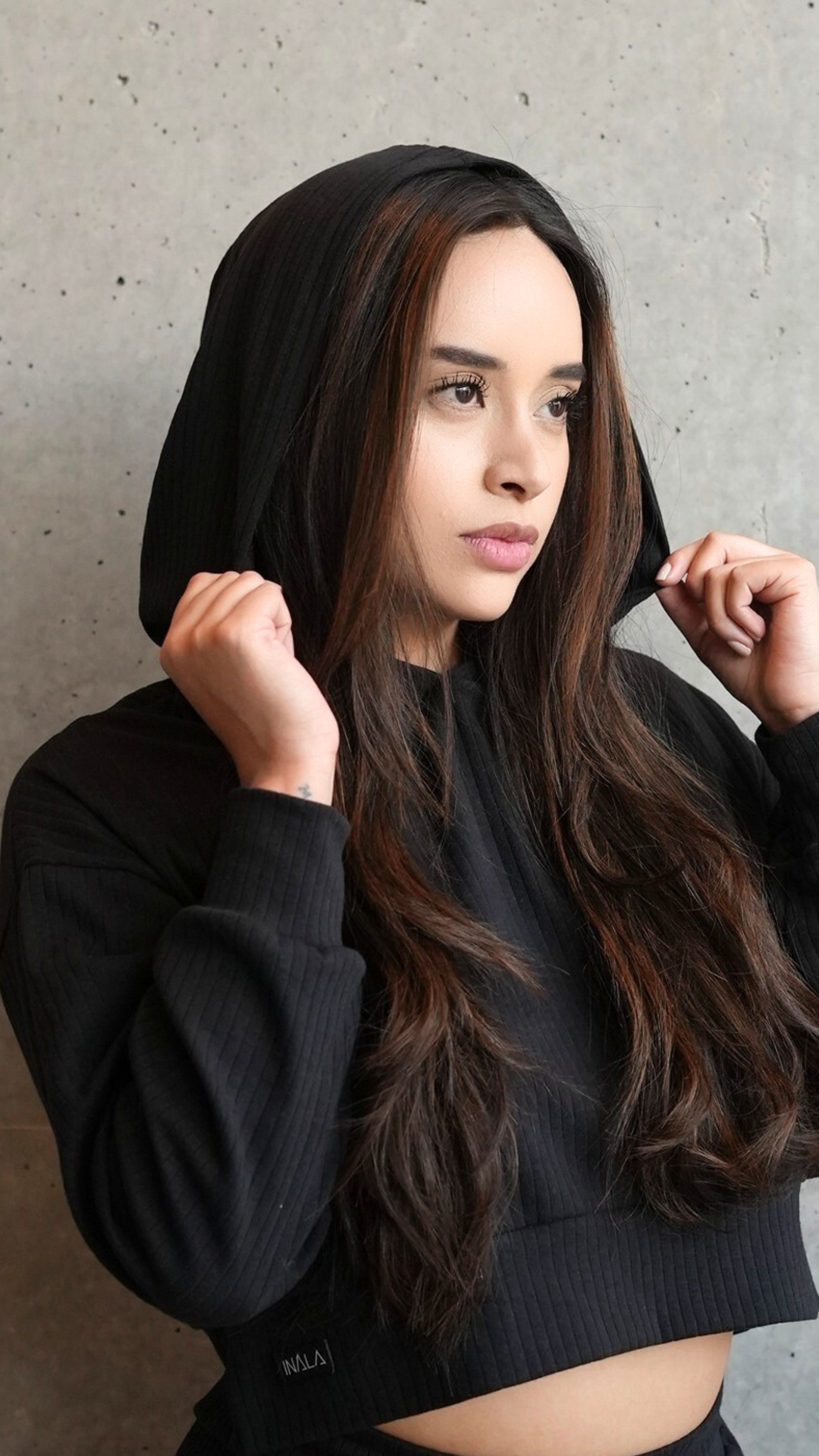 Crop Hoodie-Black
