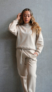 Wide-Leg Sweat Pants (basta ancha)- Beige