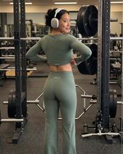 Dynamic Crop Top de manga larga- Botanical Green