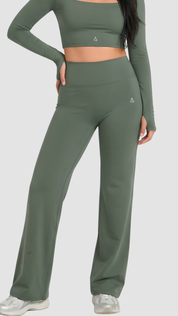 Dynamic Straight Leg - Botanical Green