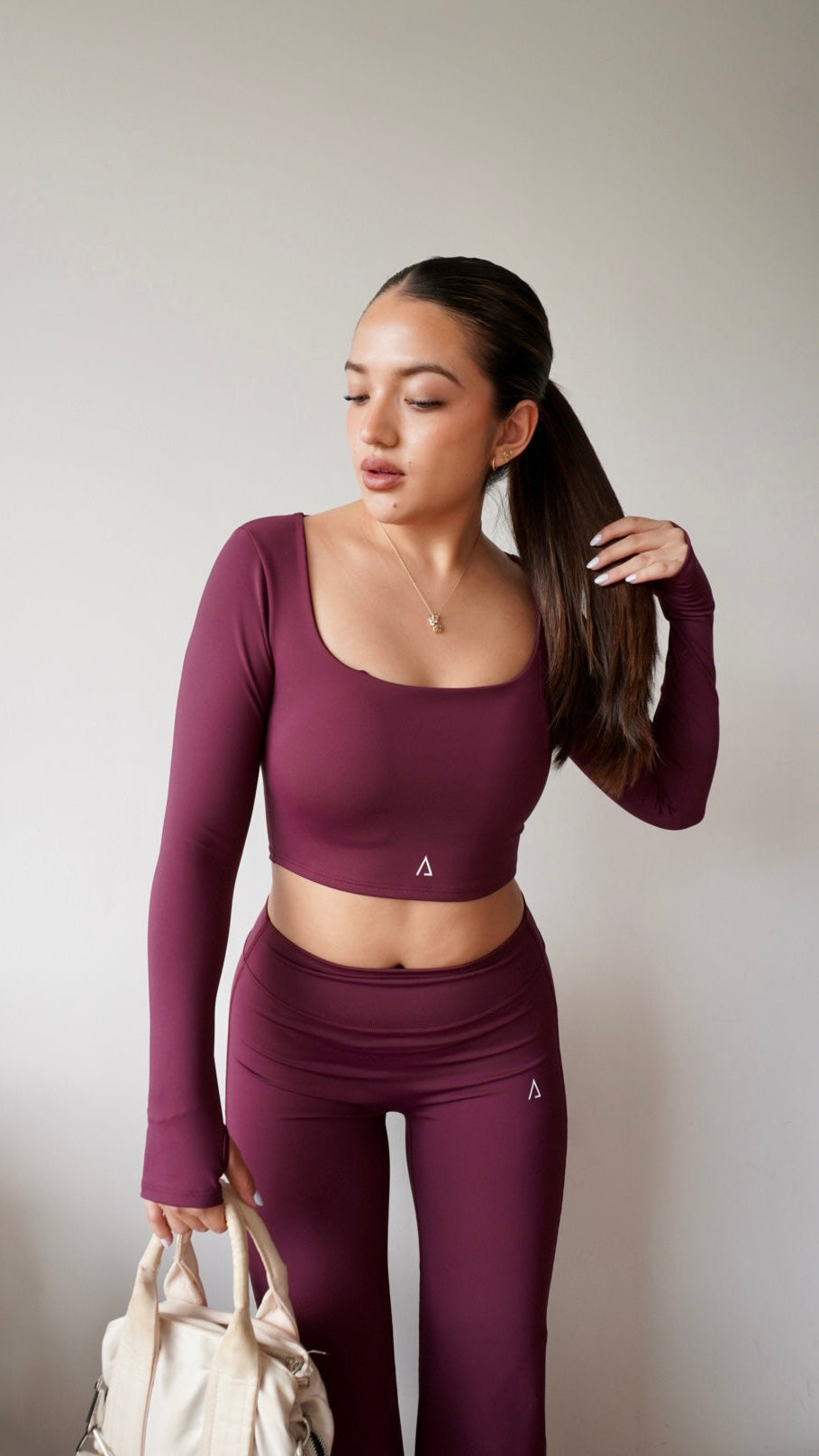 Dynamic Crop Top de manga larga- Wine
